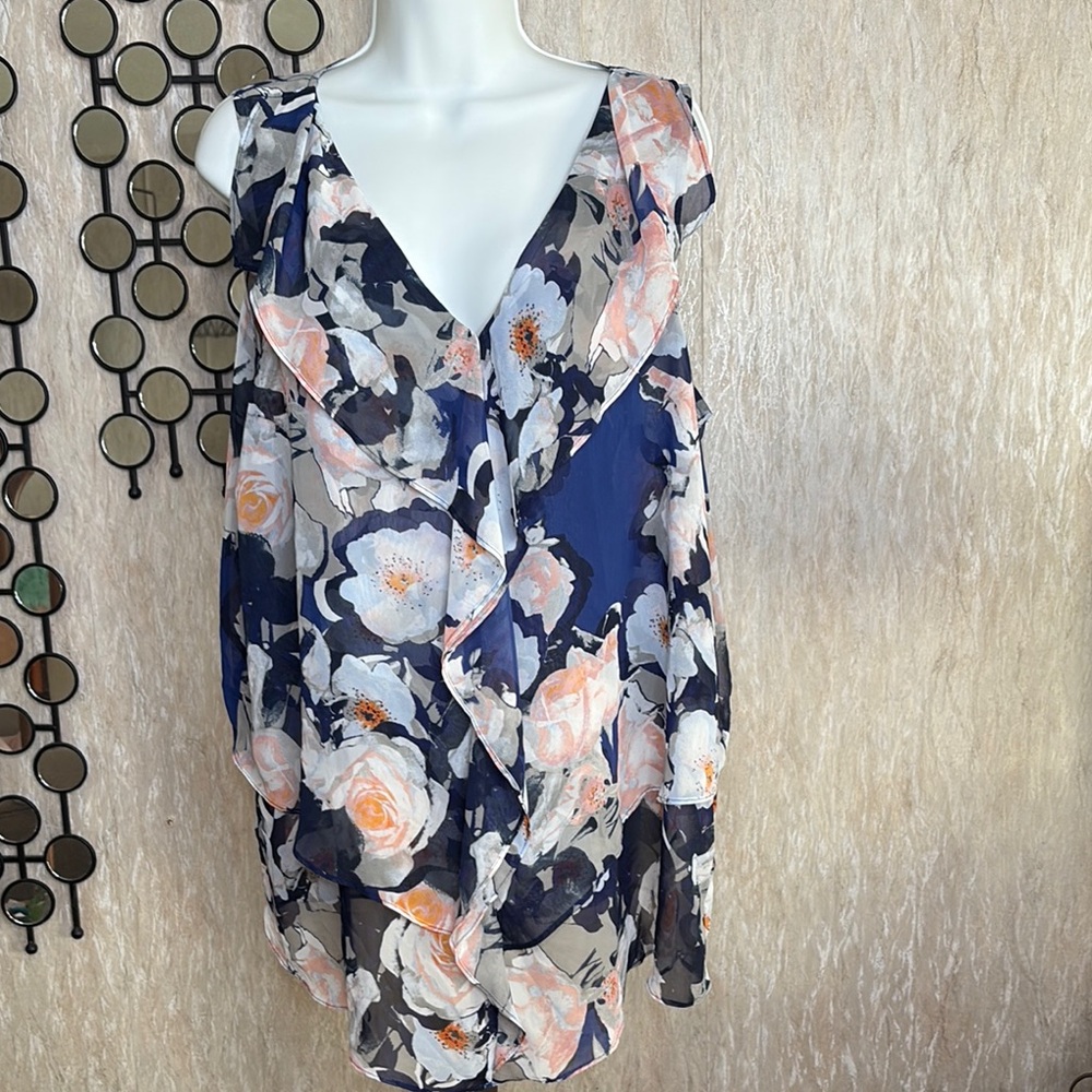 Simply Vera Vera Wang Navy and Pink Floral Blouse